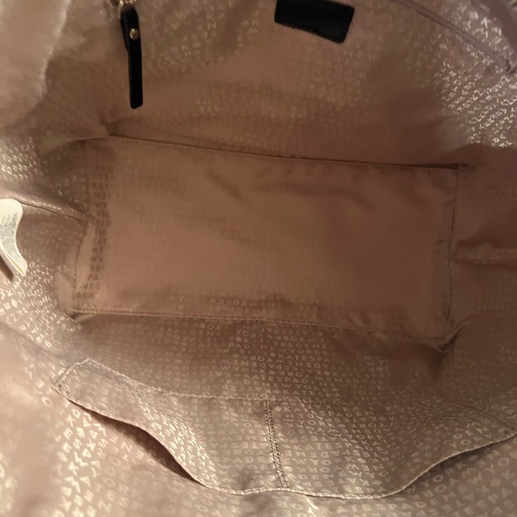 NWT. Kate Spade Large Patent Leather Tote Bag. - Picture 6 of 6